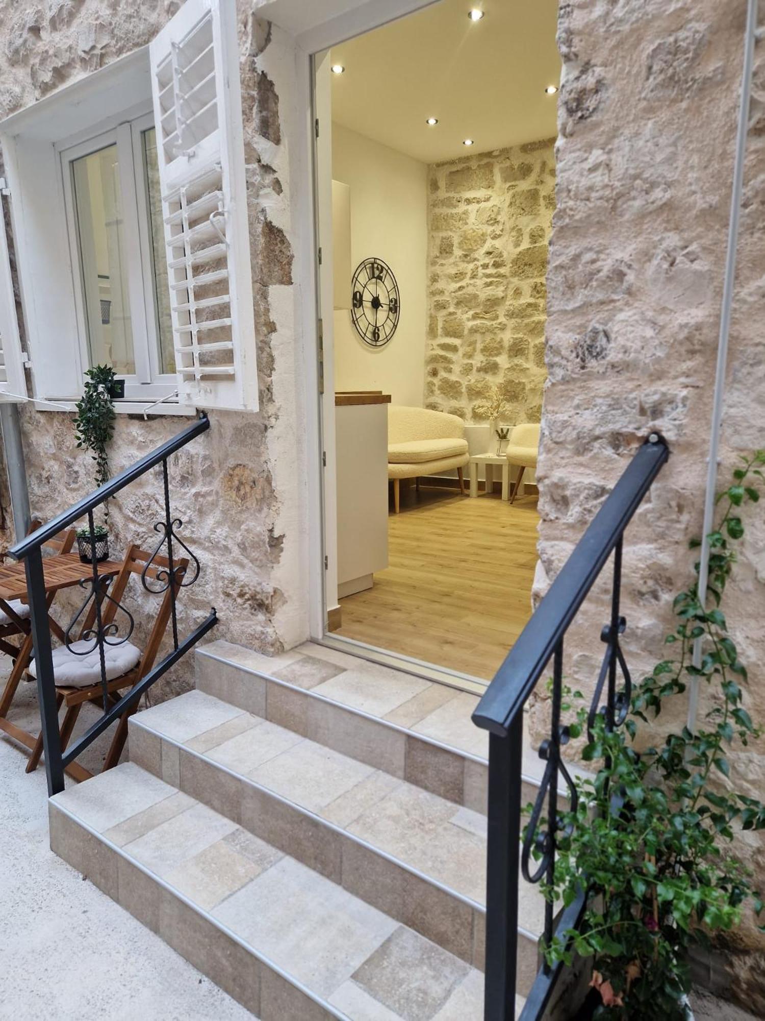 Small House Saint Michael Šibenik Eksteriør billede